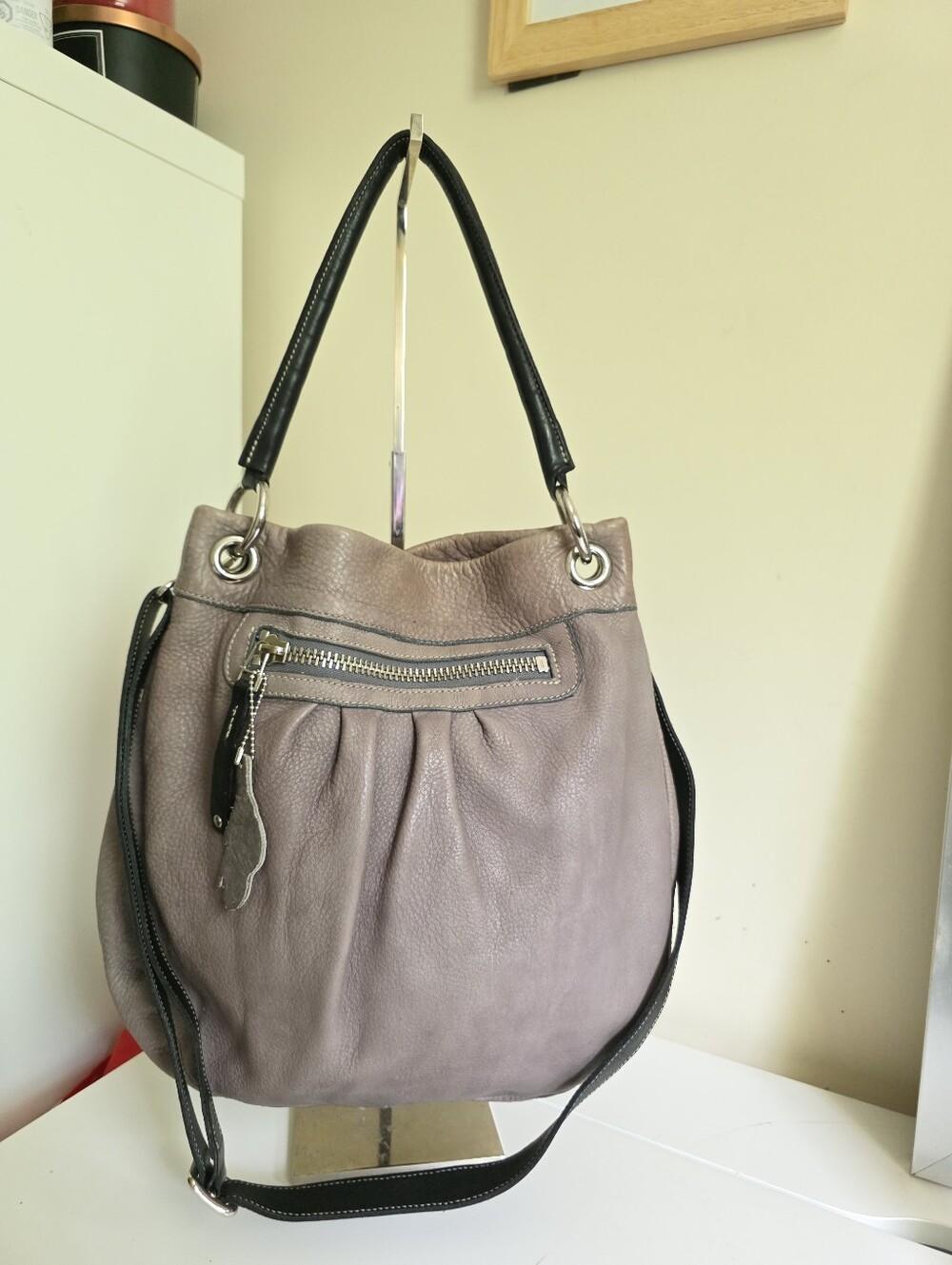 Roots Canada Leather Hobo Bag in Gray with Black Straps
